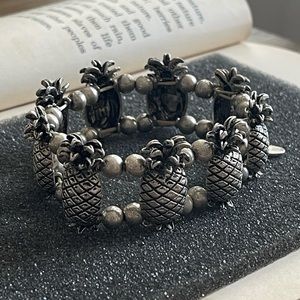 Vintage Seasons Simply Elegant Pineapple Fashion Bracelet